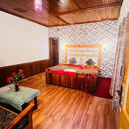 Hotel Chetna Manāli Zewnętrze zdjęcie