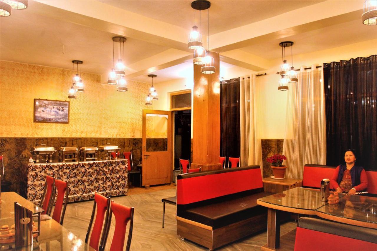 Hotel Chetna Manāli Zewnętrze zdjęcie