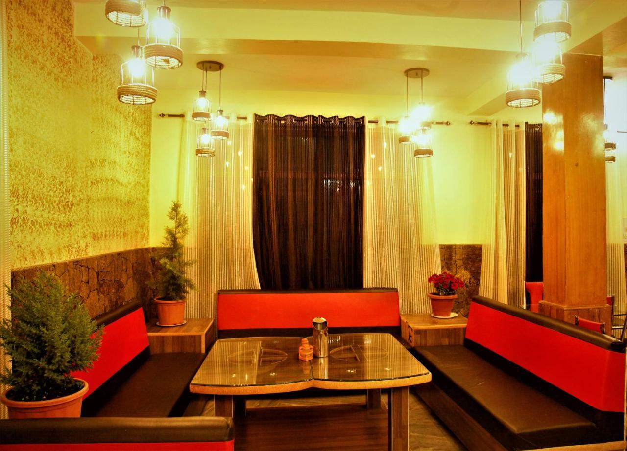 Hotel Chetna Manāli Zewnętrze zdjęcie