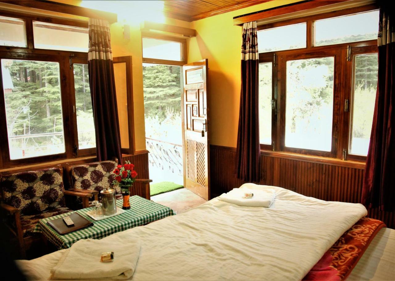 Hotel Chetna Manāli Zewnętrze zdjęcie