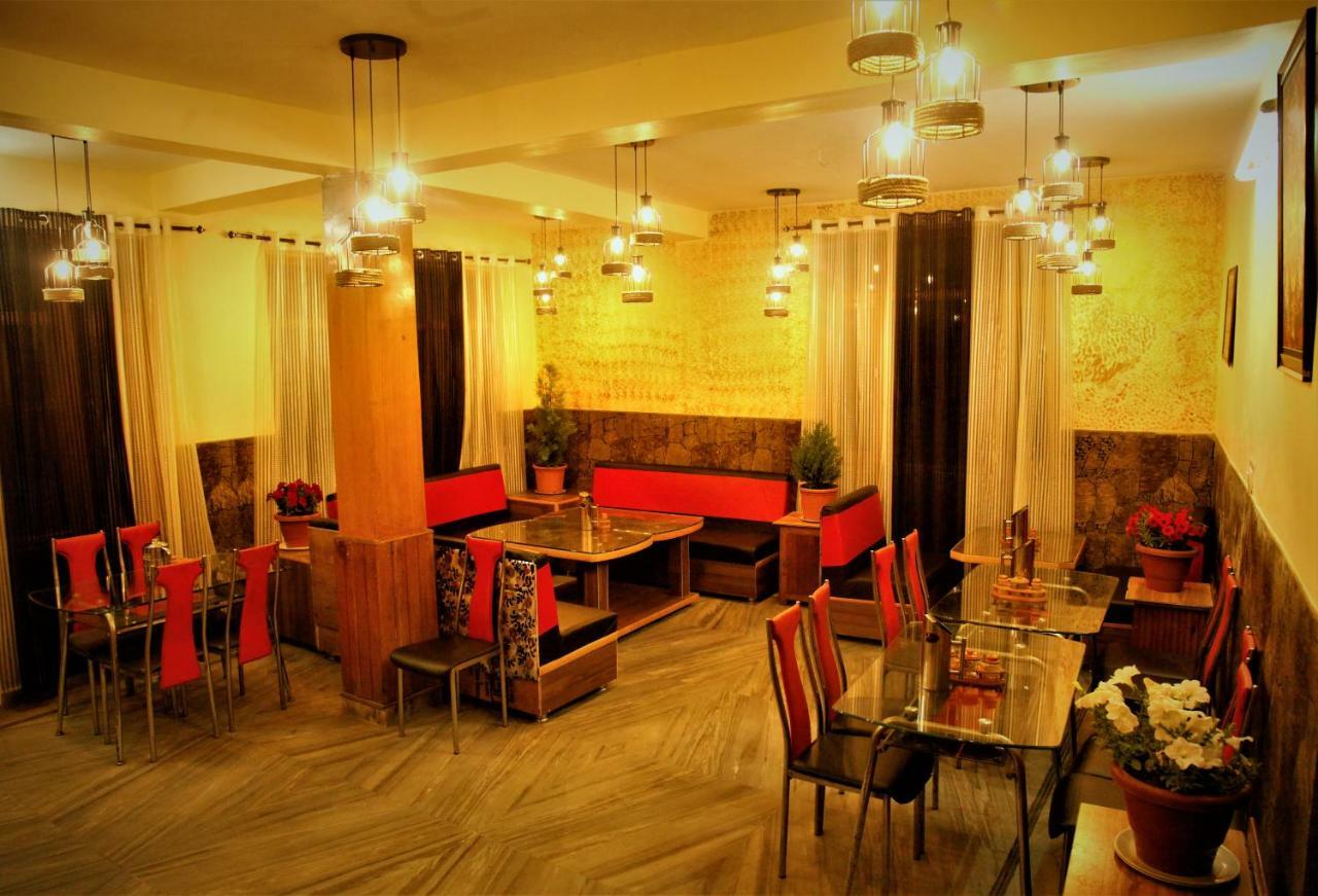 Hotel Chetna Manāli Zewnętrze zdjęcie