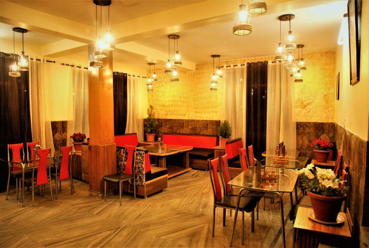 Hotel Chetna Manāli Zewnętrze zdjęcie