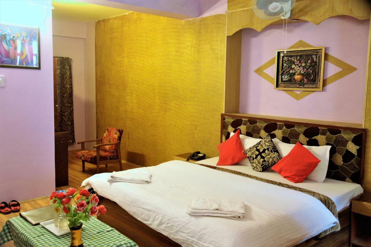 Hotel Chetna Manāli Zewnętrze zdjęcie